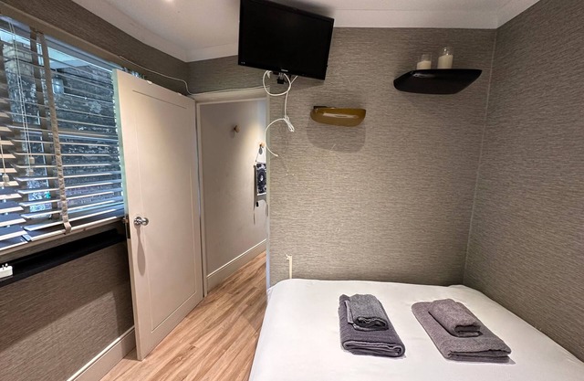 Remarkable 1-Bed Studio in London