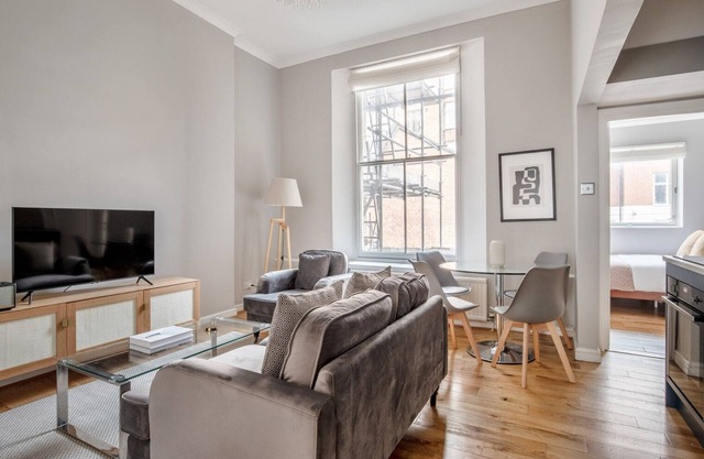 Remarkable Bayswater 2BR, nr Hyde Park & Oxford St, by Blueground