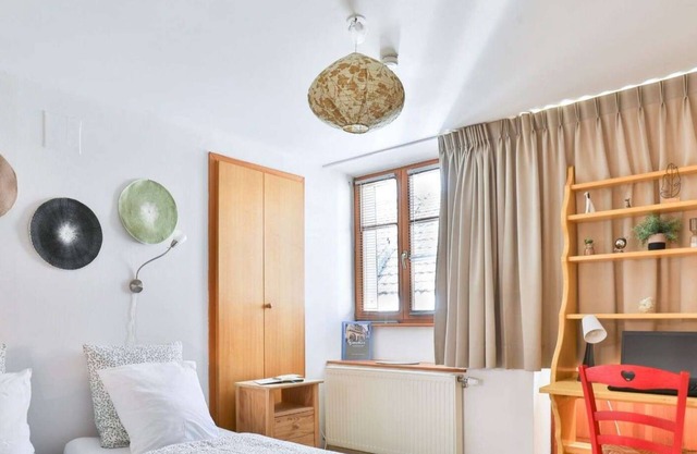 Rempart - Large studio in the centre of the village