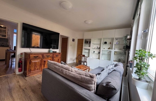 "Rena" Bright & Modern City Center Apartment. 24