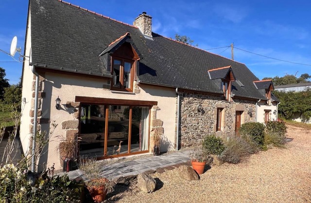 Renovated farmhouse in peaceful location