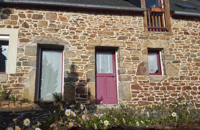 Renovated fisherman's cottage in Loguivy de la mer