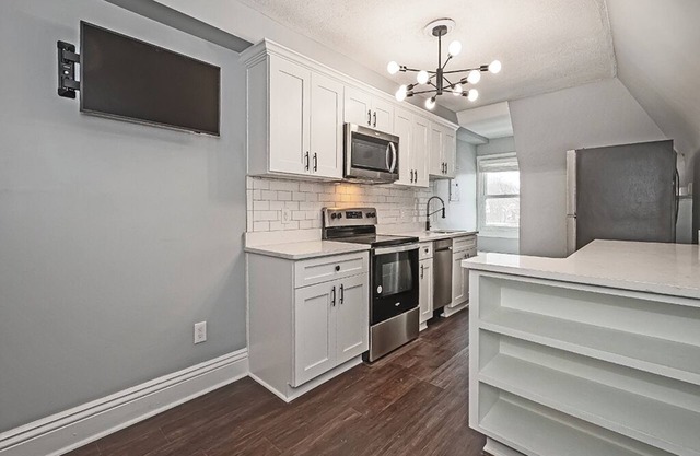 Renovated, fully furnished apartment close to Duolingo, Google, Pitt and Chatham