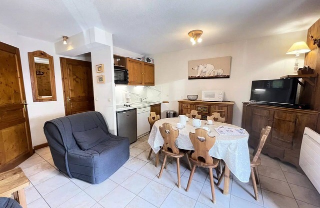 Residence Les Oursons - Apartment at the foot of the slopes of Espace Diamant