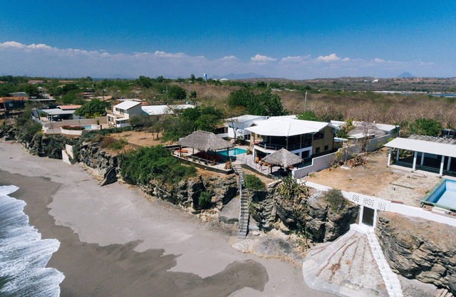 Resort Style Oceanfront Villa