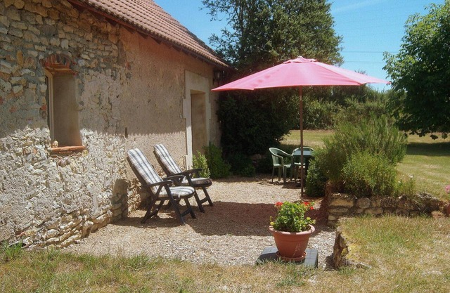 Restored farmhouse with air conditioning and garden