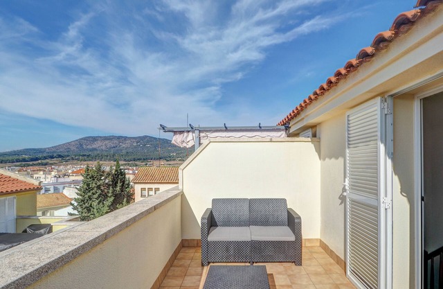 Ribes Duplex by Hello Homes Sitges