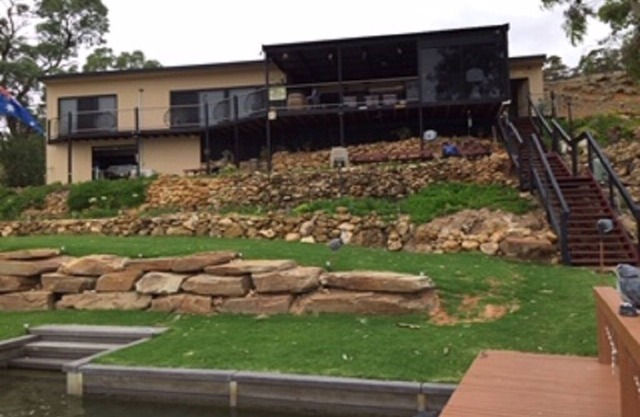 River Frontage Property - Unique Views