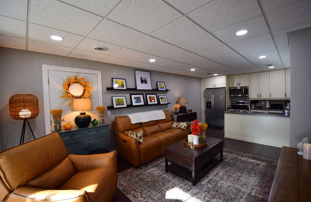 River View #2 - Cozy 1 bedroom apartment with a great view of the Iowa River.