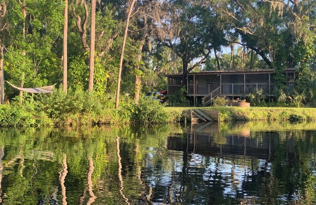 Riverbend Retreat on the Little Manatee River