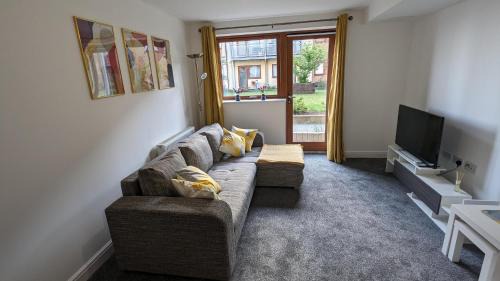 Riverside Stay Near London Great Value
