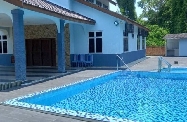 RKS Homestay with pool