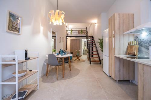 RM1 - Loft Valencia cómodos estudios dúplex cerca a la Avenida del Puerto