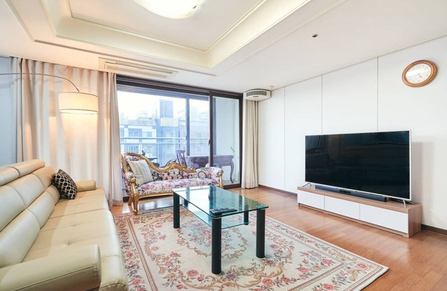 ✧ROLLSROYCE✧THE CHAIRMAN'S SUITE✧3BDR 2BATH✧