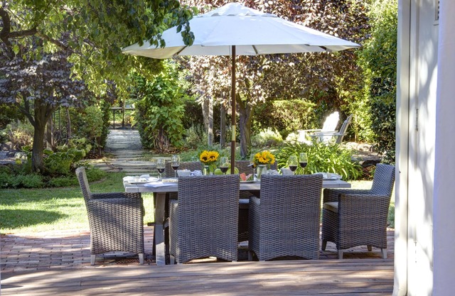 Romantic, Private Jewel - 3 blocks from Downtown St.Helena in the Napa Valley
