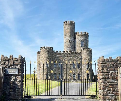Romantic Rural Break In Countryside Castle Grounds Private Retreat Wizards Rest