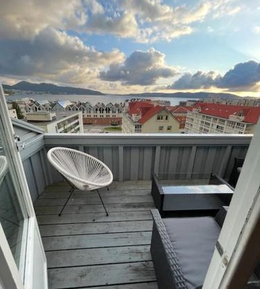 Romslig leilighet i Sandviken