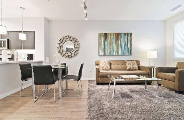 Rooftop Sky Lounge w/BBQ & Fire Pit | Near Stanford Hospital