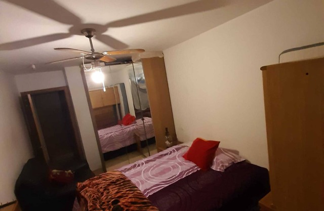 Room 12m.Location>Price: Cities and gastronomy, Theme park.tramway.