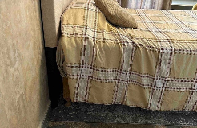 Room "3", private bathroom, own breakfast area.