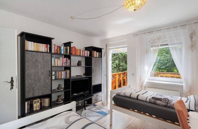 Room '8' with Private Terrace and Wi-Fi