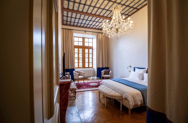 Room Comte Eugène