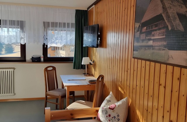 Room 'Doppelzimmer 2' with Mountain View and Wi-Fi