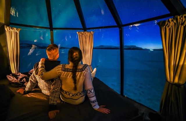 Room in Lodge - Peace & Quiet Hotel Floating Glass Room for 2 Guests Experience Northern Lights
