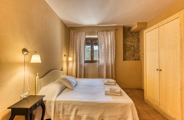 Room 'Sempreviva' with Shared Pool, Wi-Fi and Air Conditioning