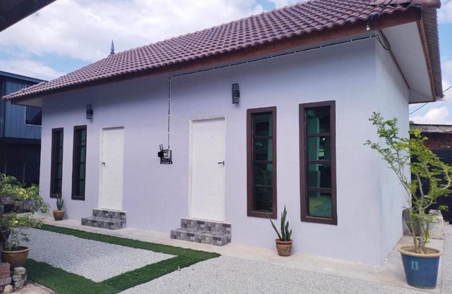 ROOMSTAY KAK TON (ISLAM ONLY)