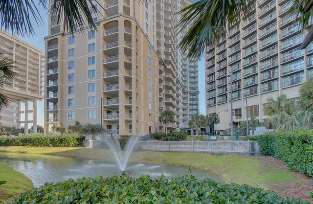 Royale Palms 2BR Oceanview 14th Flr WITH POOL PASSES! Reduced rates for Summer!