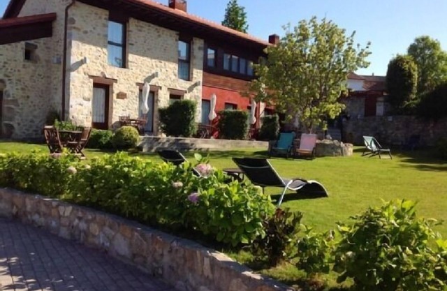 Rural apartment El Hospital de Villahormes for 4 people