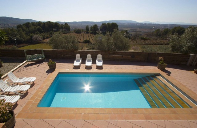 Rural house in the heart of Penedès