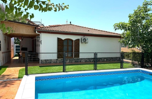 Rural house with beautiful views a step away from city center and the Alhambra