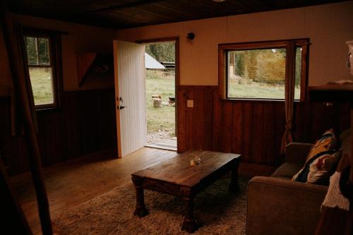 Rustic Basic Cabin at Beaverfoot