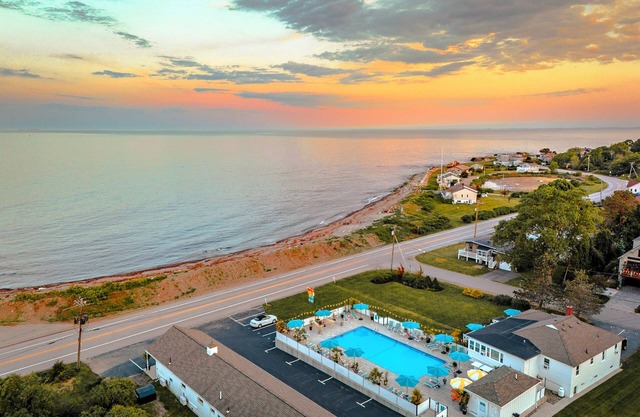 Rye Motor Inn: An Adults-Only Apartment Hotel