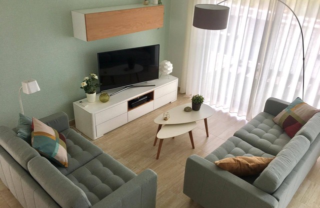 Salir do Porto - Contemporary vacation home with private heated pool