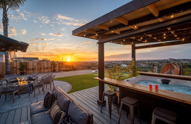 San Diego * Jacuzzi * Backyard Paradise
