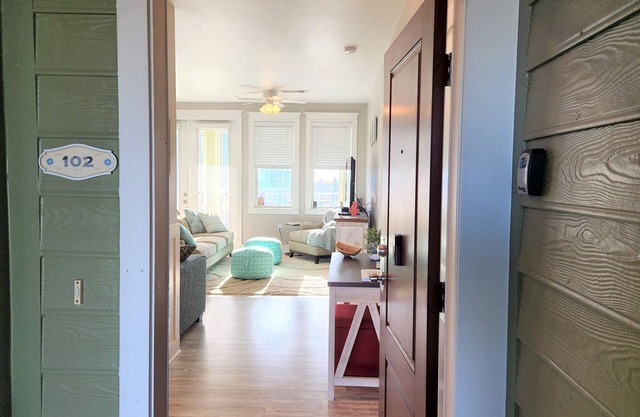 Sandpiper Pointe! Steps from Beach Club. GULF VIEW