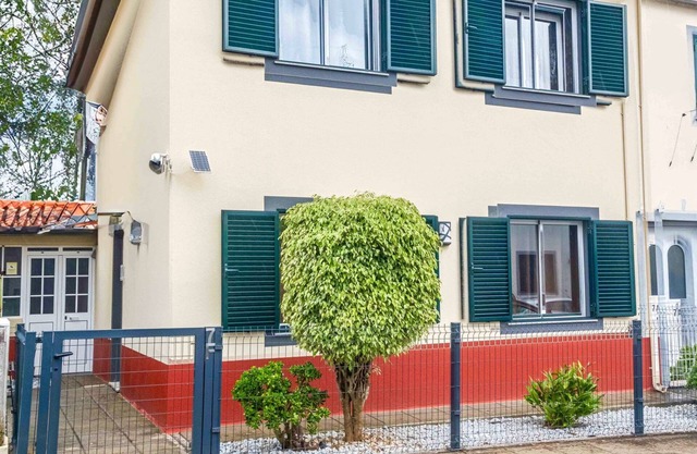 Santana House - Holiday Rental by Your Key