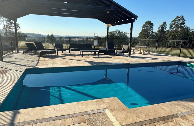 Sascha's Retreat The Hunter Valley -Pokolbin - Pet friendly- Unlimited NBN Wi-Fi