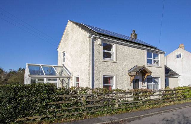 Scenic Detached Cottage | Sleeps 11