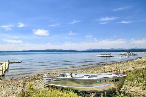 Scenic Lake Almanor Home with Mountain Views!