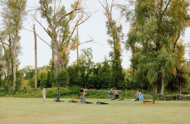 Scenic Private 30 Acre Meadow Retreat for Weddings, Reunions & Large Gatherings