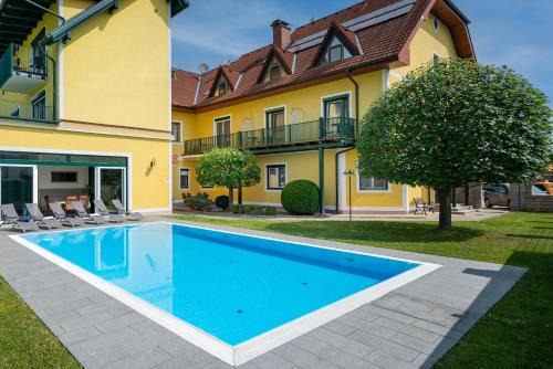 SCHACHENWALD Hotel & Restaurant I Free Parking