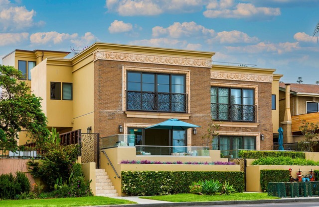 Sea and Palms 2 - Modern condo with ocean views, walk to beach and restaurants