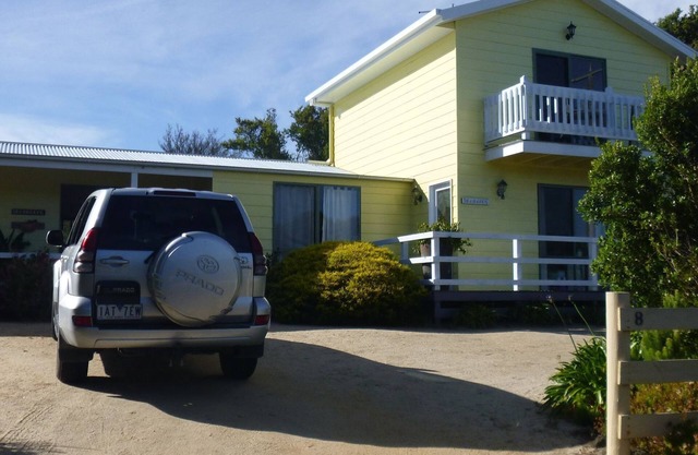Seabreeze - beachfront accommodation