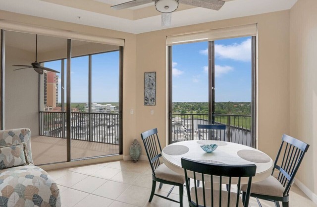 Seas the Day | 2/2 Beautiful Marina View