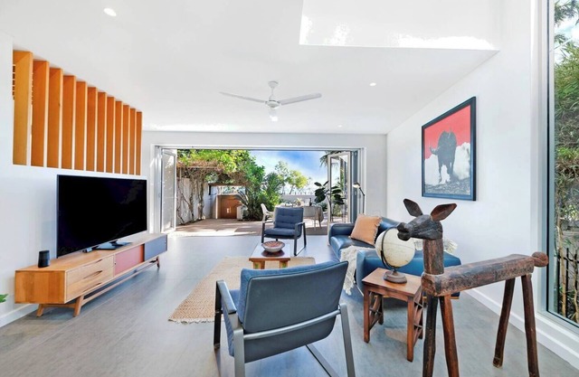 Seaside Garden Luxe Living at Sunset Beach