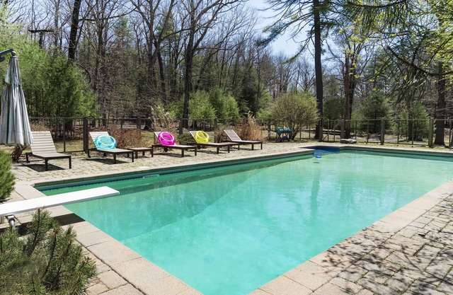 Secluded, Ski, Firepit, Pool, Getaway On 10 Acres